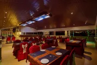 NM Royale County Hotels in Thrippunithura