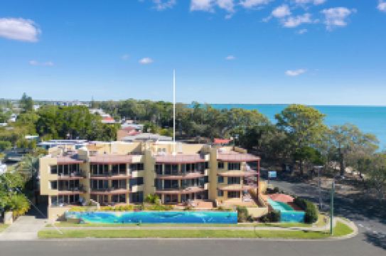 Alexander Beachfront Apartments