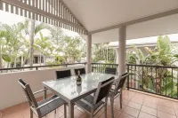 Outrigger Bay - Apartemen