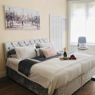 The Winter Garden Suites Отели рядом с достопримечательностью «Блэкпульский зоопарк»