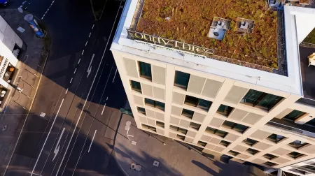 Fourty Three Luxury Serviced Apartments Отели рядом с достопримечательностью «Ботанический сад»