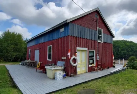 Millyard Recreation Riverfront Cottages