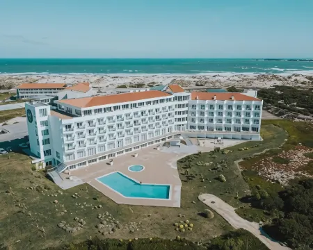 MH Peniche Hotels in Peniche
