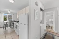 Beautiful views of Lake Chelan, scenic getaway close to downtown and Slidewaters