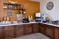 Scottish Inn & Suites - Conroe - Aamiainen