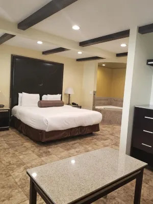 Tuscan Garden Inn Hotel in zona Associated Technical College