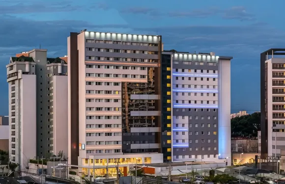 容迪亞伊購物中心宜必思快捷酒店