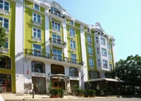 Grand Hotel London Hôtels à : Varna City Center