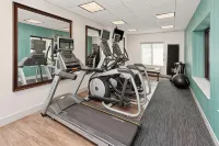 Holiday Inn Express & Suites Chicago West-O'Hare Arpt Area Hotels in Westchester