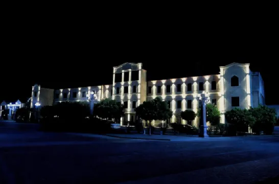 Plaza Viktoria Hotel Yerevan Hotels near Yerevan Railway Station