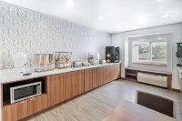 Microtel Inn & Suites by Wyndham Victor/Rochester Hotels in Fishers