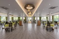 Olive Garden Hotel - breakfast