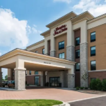 햄프턴 인 & 스위트 윅섬/노비/디트로이트 미