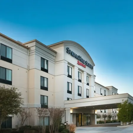 SpringHill Suites Dallas DFW Airport North/Grapevine Отели рядом с достопримечательностью «C Shane Wilbanks Trail»