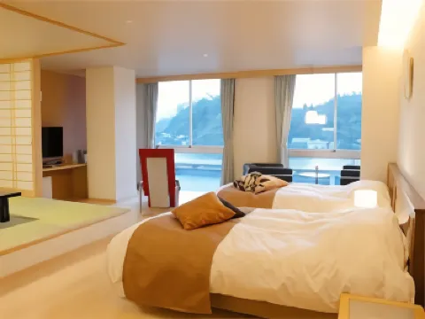 Tsutsui Hotels near Kousanji Temple