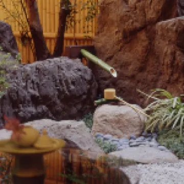 카모가와칸 폰토초 주변 호텔