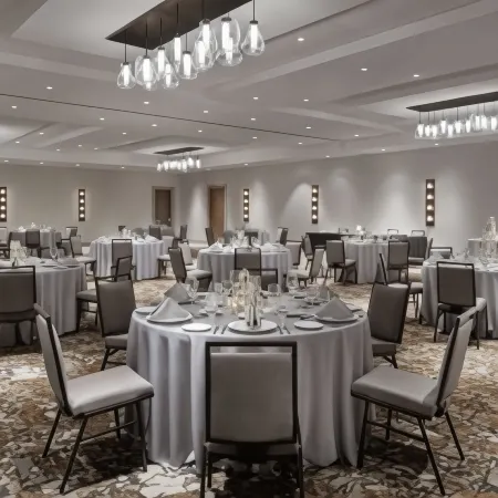 Hilton Garden Inn Camden Waterfront Philadelphia Отели рядом с достопримечательностью «Аквариум Эдвенчер»