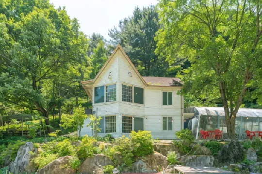 Hwacheon Sintobule Pension