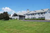 Cabot Inn & Suites Hotels in Coos County