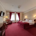 Grand Peterhof Spa Hotel Các khách sạn ở Peterhof