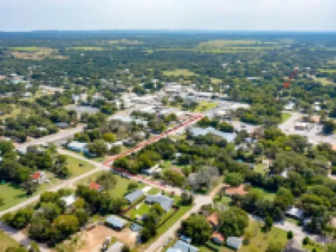 8b 4b nearby pool, Blanco, wine trail, town sq ブランコのホテル