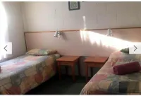 Black Swan Motor Inn - Apartments