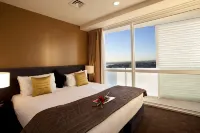 The Quadrant Hotel & Suites Hotels near Mount Eden Domain