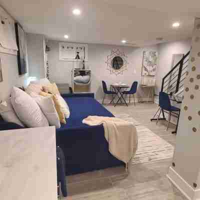 Cozy Basement Suite with Outdoor Oasis in NE Washington, DC! Rooms