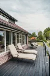 4-bedroom cottage in peaceful Portage Lakes w/ hottub, lake access, pet friendly