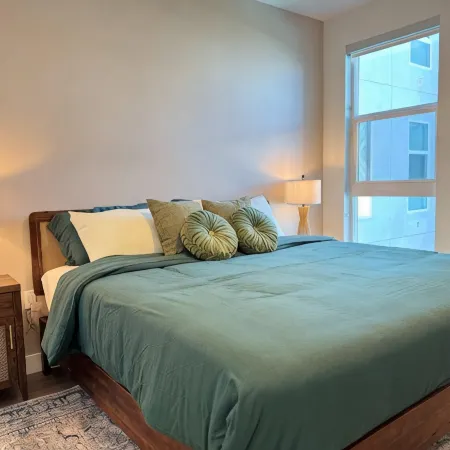 Upscale Escape 10 Min from Disneyland With Pool & Gym