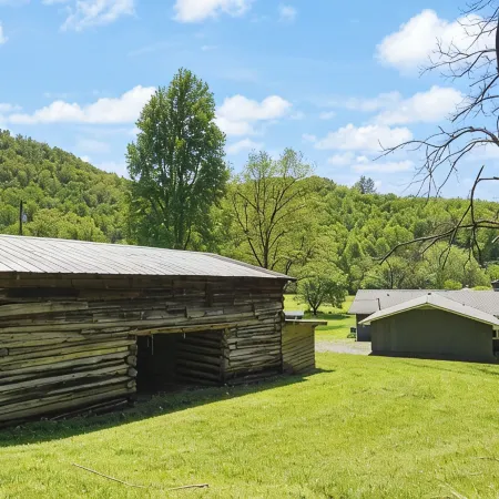 3BR/2BA Mountain Home Perfect Base for Tail of the Dragon and Outdoor Adventures