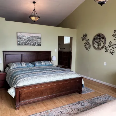 Lakefront Home with Amazing Views, Private Dock, Kayaks, Gameroom