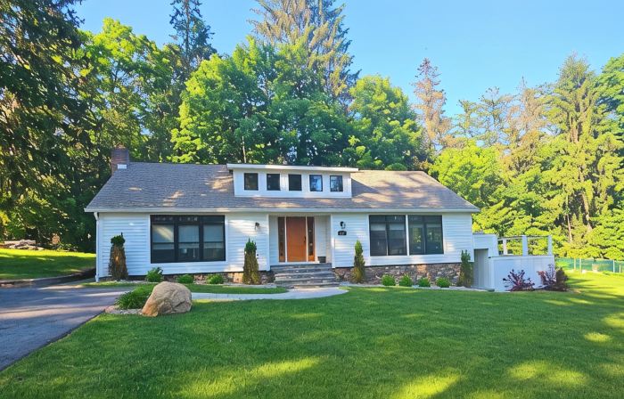 Newly remodeled, private Villa in Bolton Landing with all the comforts of home