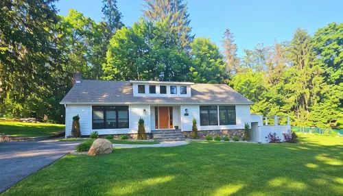 Newly remodeled, private Villa in Bolton Landing with all the comforts of home