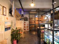 Yeosu Amor Hostel Отели рядом с достопримечательностью «Маяк Хамель»