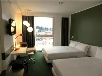 โรงแรมไอเดีย สนามบินมิลาโน มัลเปนซา - ที่มีอ่างอาบน้ำ
