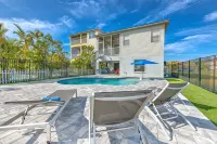 Waterfront Paradise in Apollo Beach, with all the amenities you can think of. - Uima-altaat
