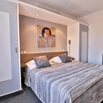 Hôtel le Chardon Bleu Hoteles cerca de Centro histórico