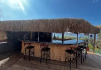 The Luxury Shelters - bar