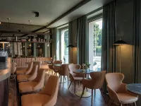 Columbus Urban Resort Hotels near Tuscany Hall