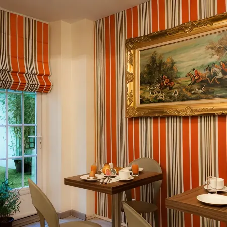 Hotel Eden Montmartre Отели рядом с достопримечательностью «18-й округ: Монмартр»