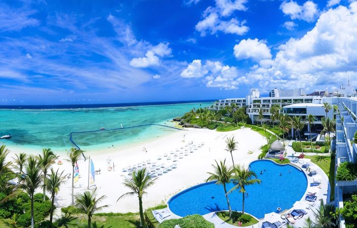 The Moon Beach Museum Resort