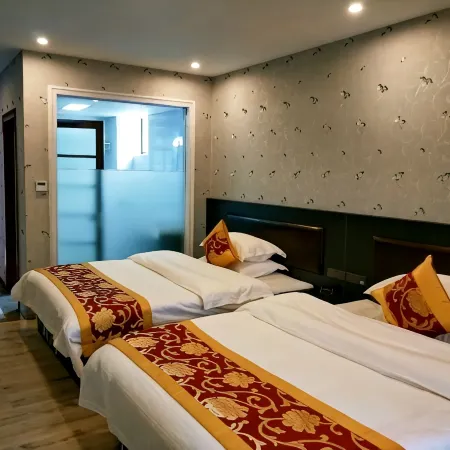 Panzhou Dongjing Lake Homestay