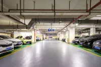 海口鑫源温泉ホテル（騎樓旧街日月広場免稅店） - 駐車場