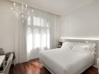 NH Collection Madrid Abascal Hotels near Chamberi