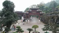 Ancient Spring Hotel (ShiQian Ancient Hot Spring Scenic Area Branch)