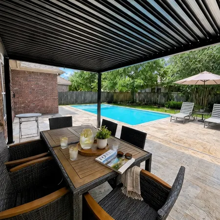 Brand New Pool & Spa! 4-Bdr Home in the Woodlands TX, Sleeps 10