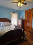 Family-friendly farmhouse property, rural setting, 10 minutes from Tiffin, OH. - Wifi