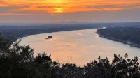 Panoramic View of Lake Marble Falls- 4BRM 10 Acres 1 King and 3 Queen Beds