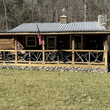 The Cedar Cabin at Center Hill Lake